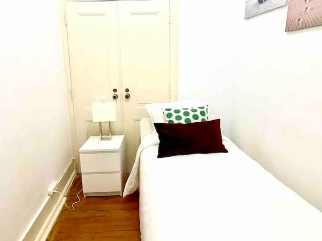 Romantic Chiado 7 -private Small Single With No Outside Window Apartamento